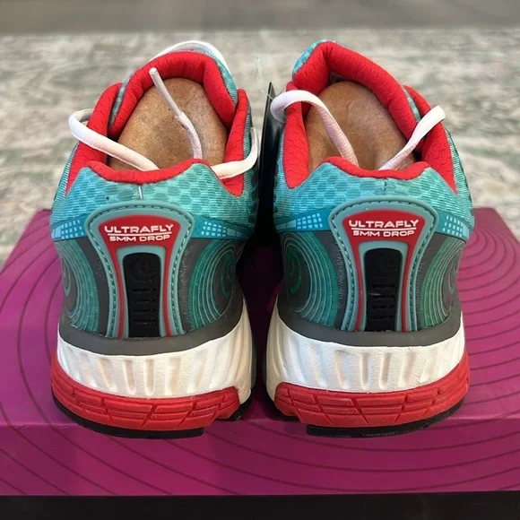 Topo Athletic shoes size 6 - Picture 5 of 8